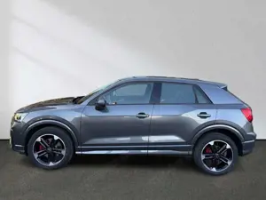 Audi Q2 S line 40 TFSI quattro Matrix Panorama ACC Bild 2