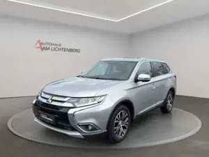 Mitsubishi Outlander TOP 2,2 l DI-D 4WD 7-Sitzer LED+NAVI+TEMPOMAT+SCHI