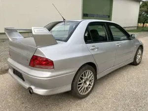 Mitsubishi Carisma GT EVO VII / Lancer EVO VII Bild 5