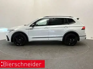 Volkswagen Tiguan Allspace 2.0 TSI DSG 4Mo. R-Line IQ-LGHT COCKPIT PRO 20 PAN Bild 4