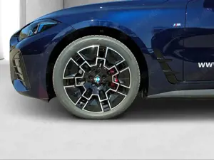 BMW i4 M60 XDRIVE / M Sportpaket / Elektro Bild 3