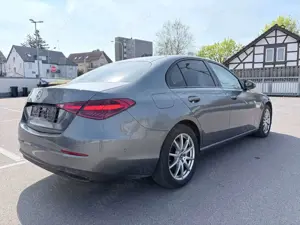 Mercedes-Benz C 220 9G d Avantgarde DISTRONIC/GLASDACH/KAMERA Bild 4