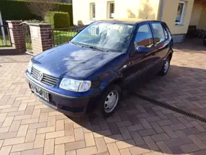 Volkswagen Polo Trendline 1,0 5trg+TüV 06/26+ AHK+ Klima+ Bastler+