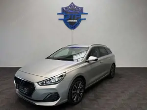 Hyundai i30 cw Premium *LHZ*RKam*LaneAss*LED*