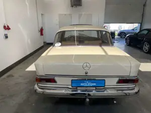 Mercedes-Benz 200 D Heckflosse W110*HU-10.2027*AHK*1-HAND*Schiebedac Bild 5