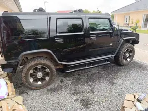 HUMMER H2