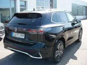 Volkswagen Tiguan R-Line 2.0 TSI 4Motion AHK/STHZG/Pano Bild 4