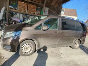 Mercedes-Benz V 220 V 220 (BlueTEC) d extralang 7G-TRONIC Edition