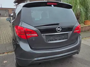 Opel Meriva Bild 2
