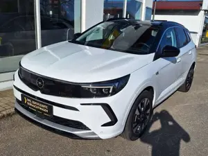 Opel Grandland Grandland Plug-in-Hybrid 1.6  Ultimate Bild 3