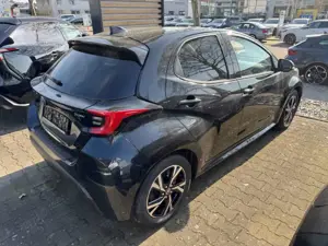 Toyota Yaris Hybrid Teamplayer / CarPlay  Android Auto / Sitzh Bild 4
