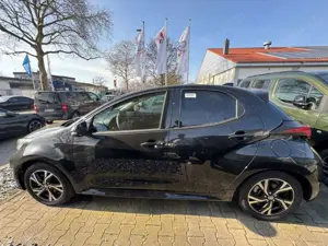 Toyota Yaris Hybrid Teamplayer / CarPlay  Android Auto / Sitzh Bild 2