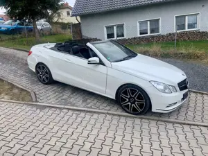 Mercedes-Benz E 250 E-Klasse Cabrio Diesel CDI Cabrio / AMG Optik