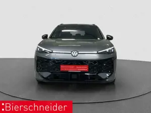 Volkswagen T-Roc 1.5 eTSI DSG R-Line Black Style 20 AHK PAN Bild 2