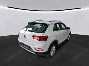 Volkswagen T-Roc 1.0 TSI Life AHK Navi LED SHZ Climatr Bild 4