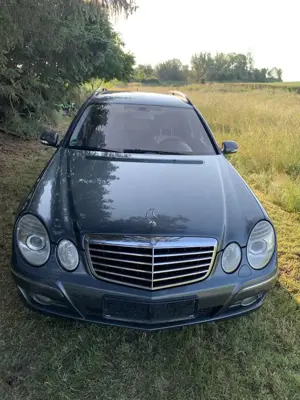 Mercedes-Benz E 220 T CDI Avantgarde Motor neu TÜV neu