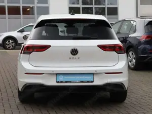 Volkswagen Golf VIII 1.5TSi Life R-Kamera NaviMedia ACC LED Sit... Bild 4