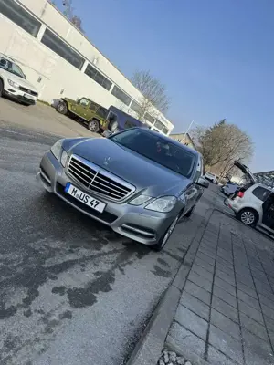 Mercedes-Benz E 300 CDI DPF BlueEFFICIENCY 7G-TRONIC Avantgarde