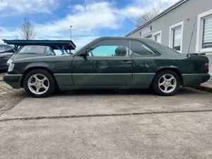 Mercedes-Benz CE 230 124 C*Elektrisches Schiebedach* Bild 5