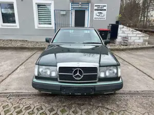 Mercedes-Benz CE 230 124 C*Elektrisches Schiebedach* Bild 2