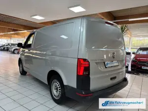 Volkswagen Transporter T6.1 Kasten FWD Navi LED ACC Apple CarPlay Android Bild 3