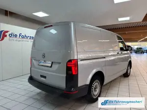 Volkswagen Transporter T6.1 Kasten FWD Navi LED ACC Apple CarPlay Android Bild 4