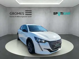 Peugeot 208 e- Allure 136 Navi LED OBC SHZ Apple CarPlay Andro