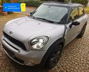 MINI Cooper S Countryman 185PS Allradantrieb, Vollausstattung, BiXenon, Leder, Sitzheizung, Panorama