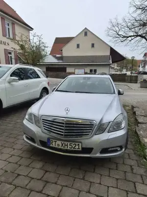 Mercedes-Benz E 350 CDI DPF 4Matic BlueEFFICIENCY 7G-TRONIC