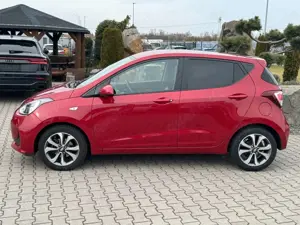 Hyundai i10 YES! Plus KLIMA NAVI SHZ DAB+ TEMPOMAT