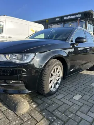 Audi A3 A3 1.6 TDI Sportback (clean diesel) S tronic Attra