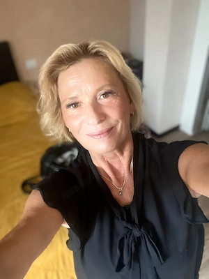 F+ Paar aus Mönchengladbach sucht bisexuelle Frau