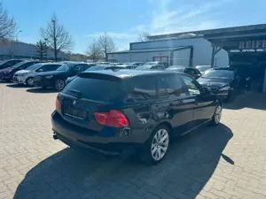 BMW 320 d Touring T-LEDER°NAVI°XENON°TÜV 10/2027! Bild 5