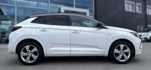 Opel Grandland Ultimate Plug-in-Hybrid AWD 300 Bild 5