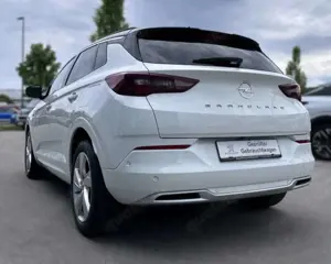 Opel Grandland Ultimate Plug-in-Hybrid AWD 300 Bild 4