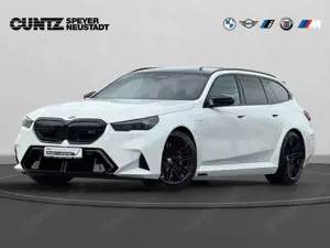 BMW M5 Touring ab 1,99% eff. / Driving+Parkingassist B/W
