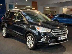 Ford Kuga Titanium 2.0*AHK*SITZH*NAVI*XENON*