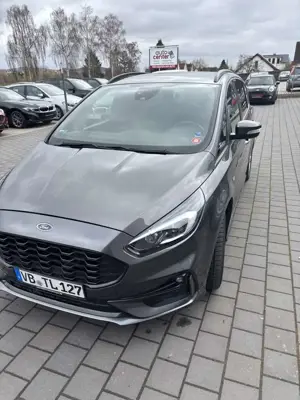 Ford S-Max Hybrid ST-Line
