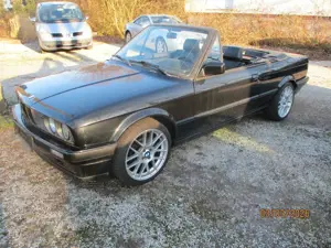 BMW 318 E 30 Cabrio  Tel 01722515805
