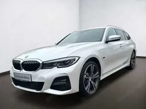 BMW 330 e Tour.M-Sport,AHK,Laser,19",Panorama,P.Ass.Head-u