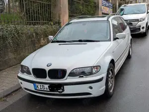 BMW 320 320i touring