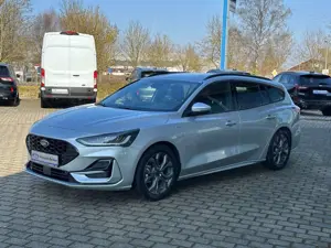 Ford Focus Turnier ST-Line X AHK HEAD-UP LED