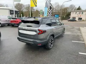 Dacia Bigster Journey HYBRID 155 Bild 4