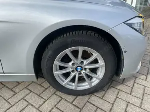 BMW 318 i Advantage HUD, Klimaautomatik, Kameras, Navi, et Bild 5