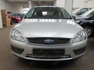 Ford Focus Lim. Trend Bild 2