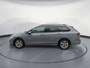 Volkswagen Golf Variant 1.5TSI Life LED virtualC. ACC-Front Bild 3