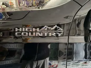 Chevrolet Suburban High Country , 6,2 l, V8,AHK,Luftfed.4 WD .Panor D