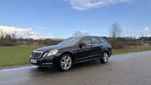 Mercedes-Benz E 200 T BlueEFFICIENCY Avantgarde
