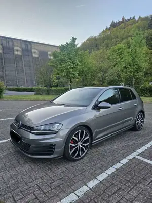 Volkswagen Golf GTD BlueMotion Technology DSG