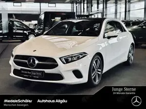 Mercedes-Benz A 180 A 180 Progressive PanoramaSD LED Park Ambiente Tel
